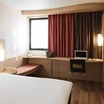 Ibis Centre Chateau 3*