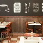 Ibis Centre Chateau Анже