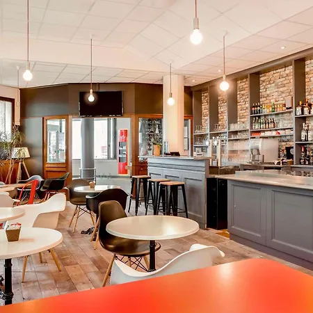 Ibis Centre Chateau 3*