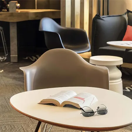 Ibis Centre Chateau 호텔