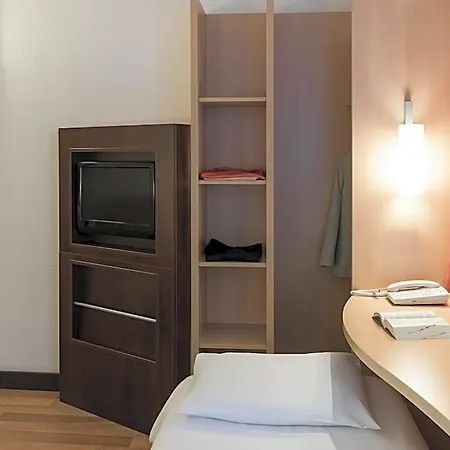 Ibis Centre Chateau