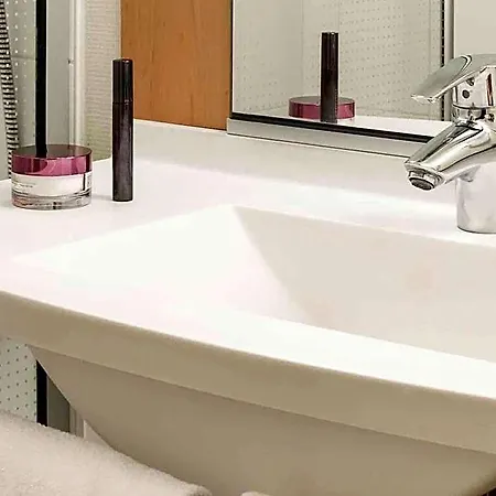 Ibis Centre Chateau 호텔 3*