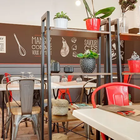 Ibis Centre Chateau 호텔 3*