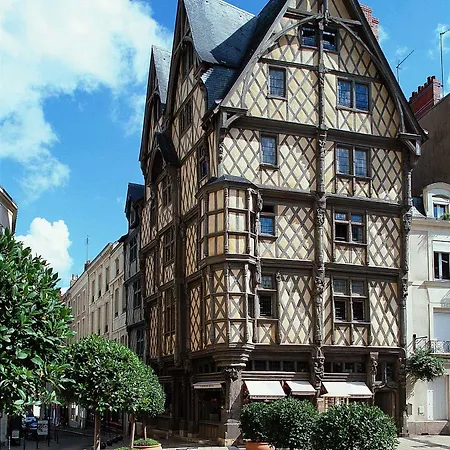 Ibis Centre Chateau 호텔