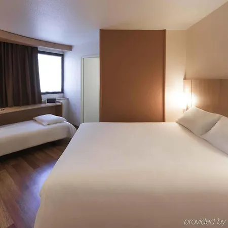 Hotel Ibis Centre Chateau Angers