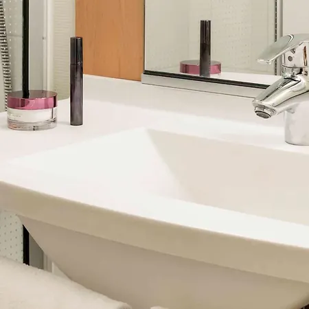 Ibis Centre Chateau Szálloda 3*