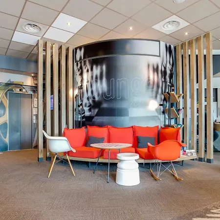 Ibis Centre Chateau Hotel