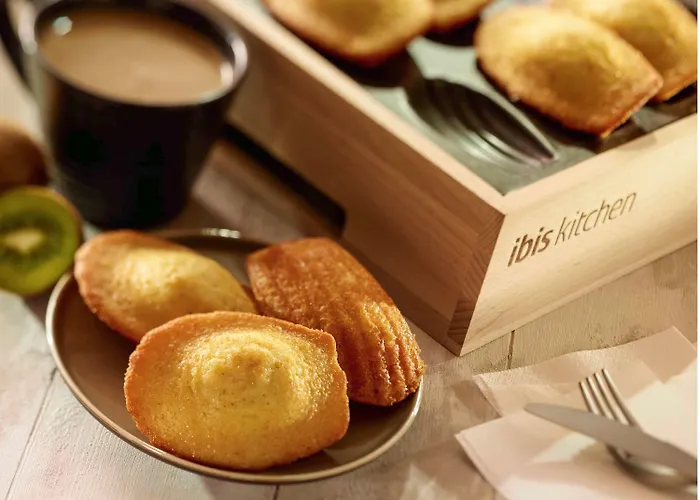 Ibis Centre Chateau 3*