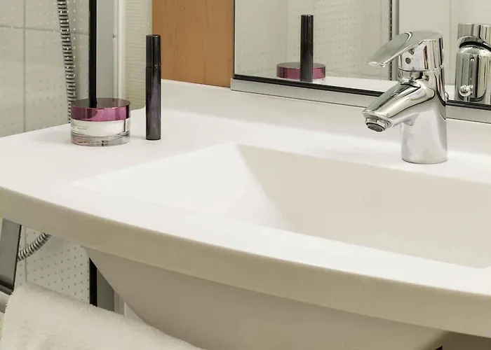 Hotel Ibis Centre Chateau 3*