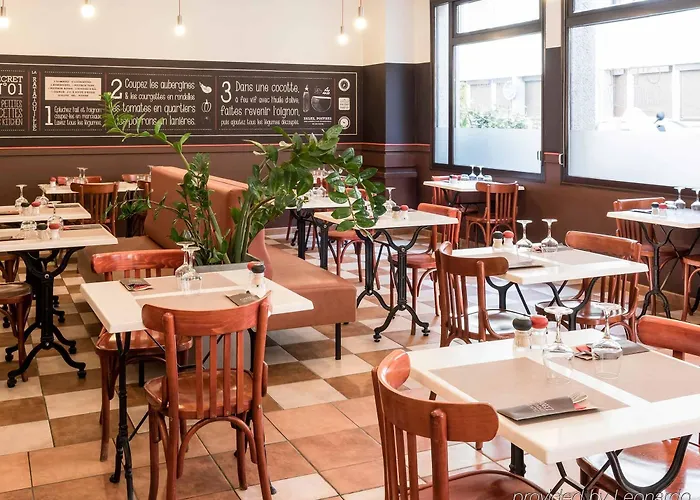 昂热中心酒庄宜必思酒店 3* 昂热