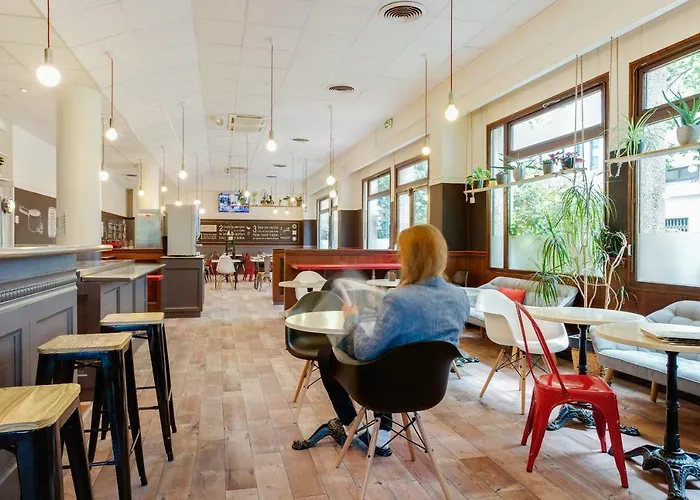 Ibis Centre Chateau Szálloda 3*